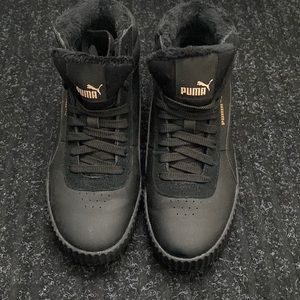 Puma lined high tops